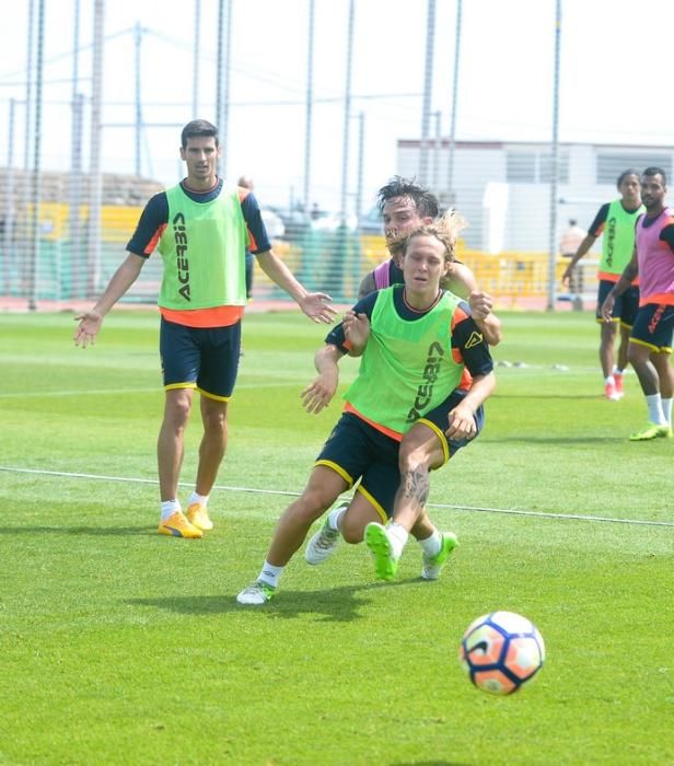 ENTRENAMIENTO UD LAS PALMAS 090515 EL HORNILLO