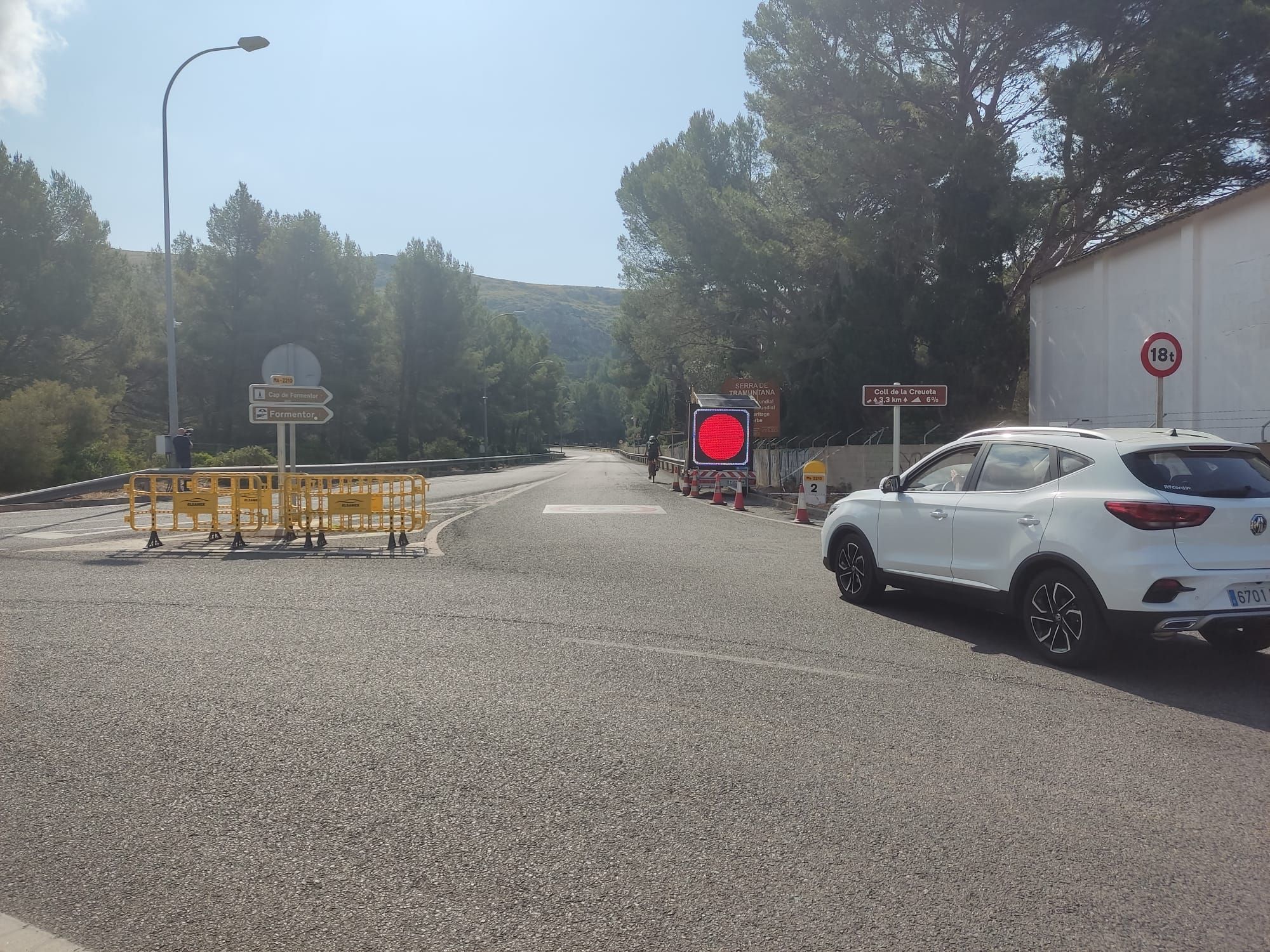 Teils chaotische Zustände am ersten Tag mit Zufahrtsbeschränkungen auf der Formentor-Halbinsel
