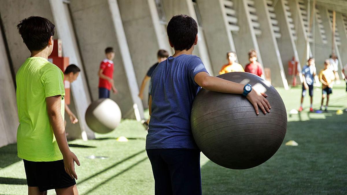 Niños en un campamento de verano celebrado en el CAT de Tíncer. | | E.D.