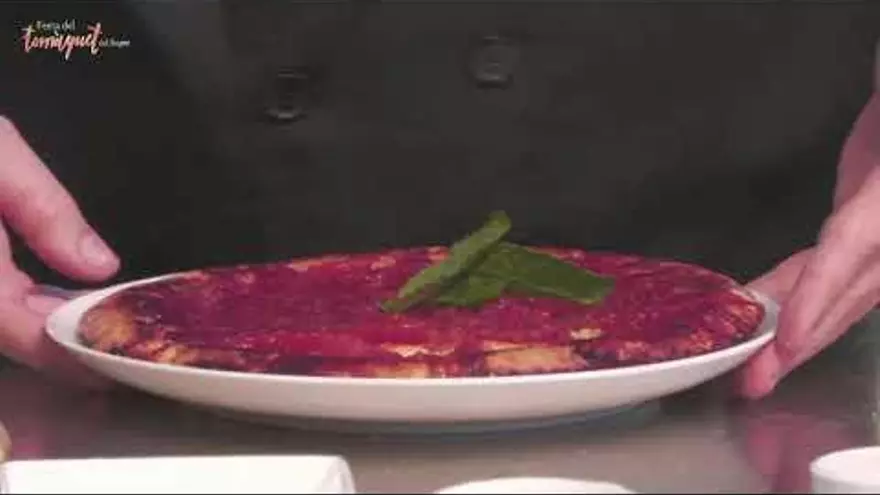 L'Alberg de Castelladral t'ensenya a preparar un pastís tatin de tomàquet pebroter