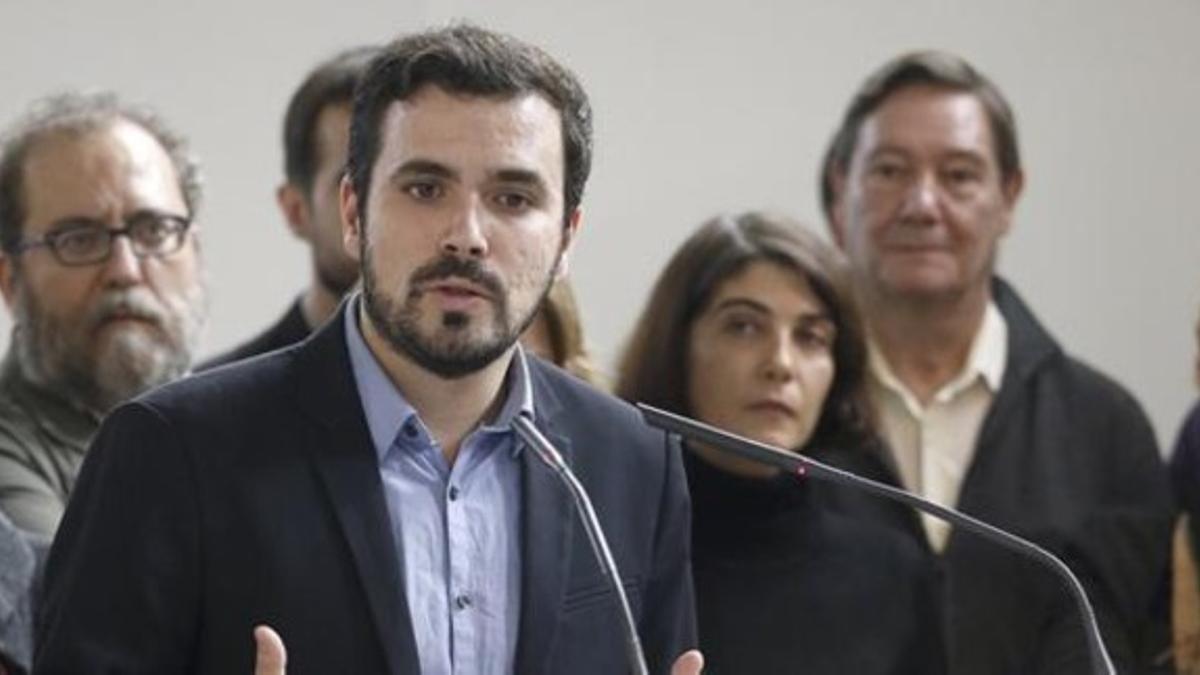 El líder de IU y candidato de Unidad Popular, Alberto Garzón, durante una comparecencia ante la prensa. Foto de archivo.