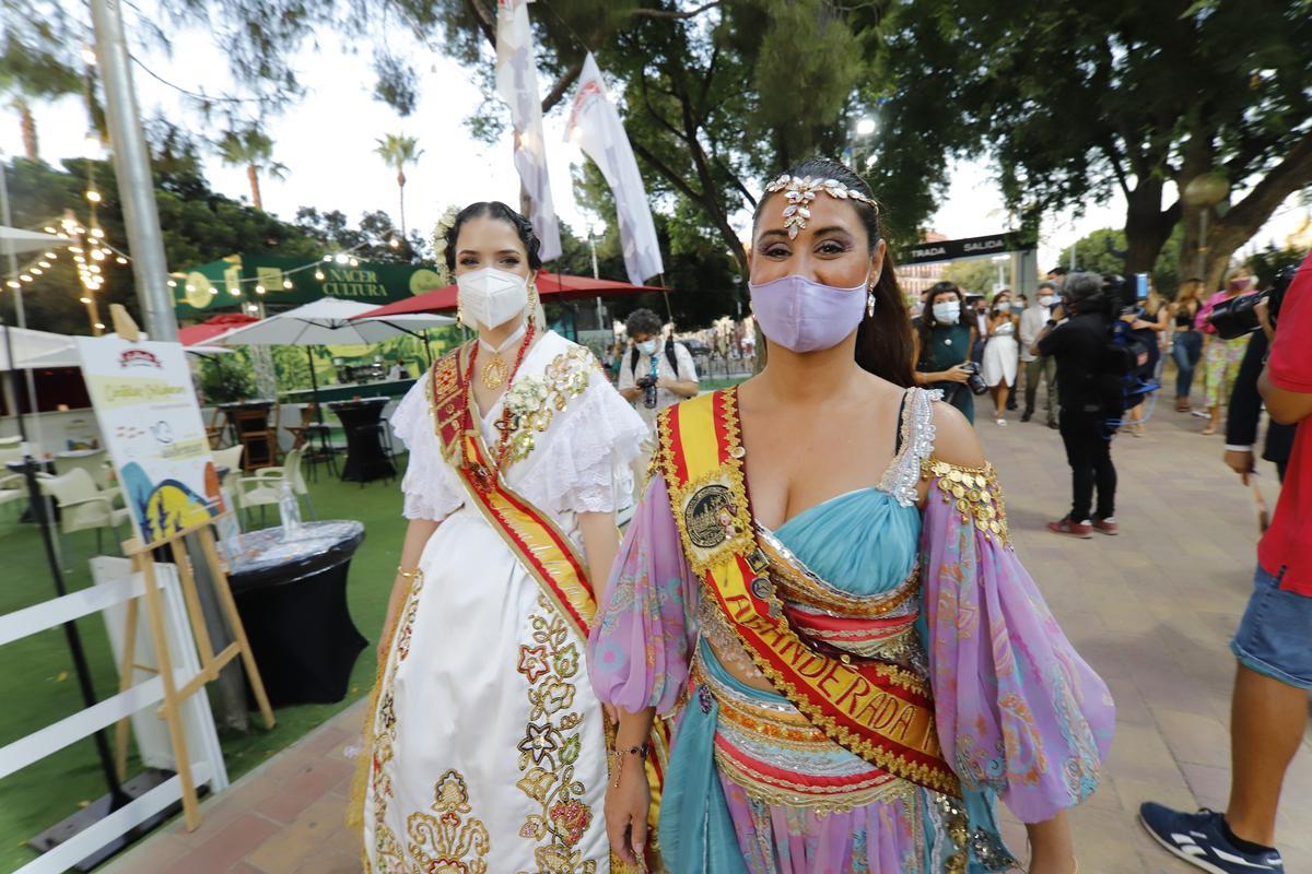 La Reina de la Huerta y la Abanderada Mora en la inauguración