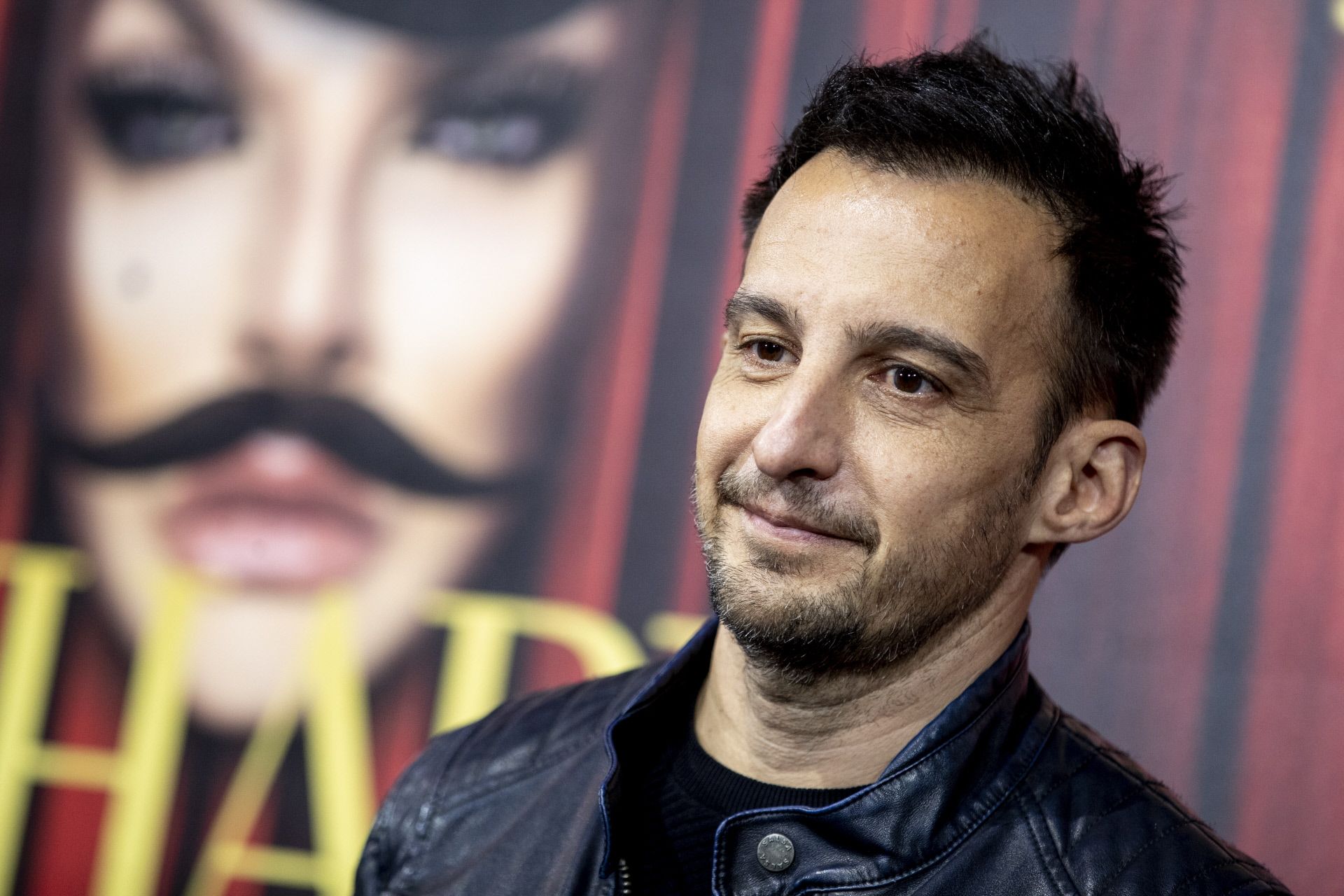 Alejandro Amenábar: “Igual soy un iluso pero me gustaría pensar que en  España tenemos superado el tema de la homosexualidad” - Woman