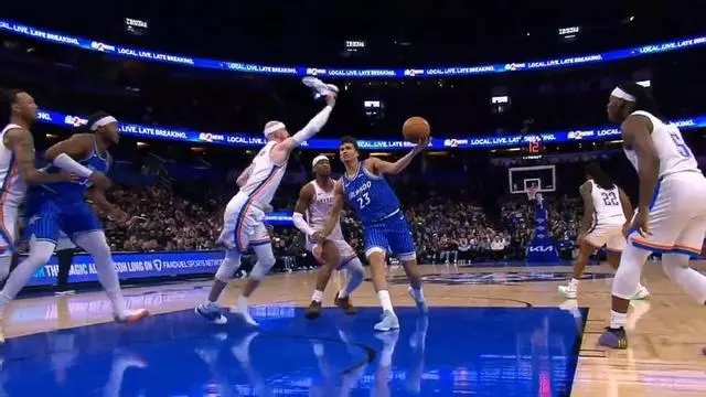 El curioso bloqueo de Alex Caruso