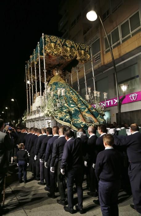 La Esperanza y el Cristo de la Caída protagonizaron el Encuentro en la Vía Doloresa de la Semana Santa de Torrevieja