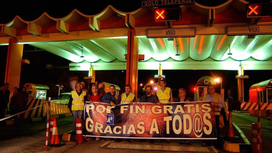 Celebración por la suspensión del peaje de O Morrazo // Carmen G.