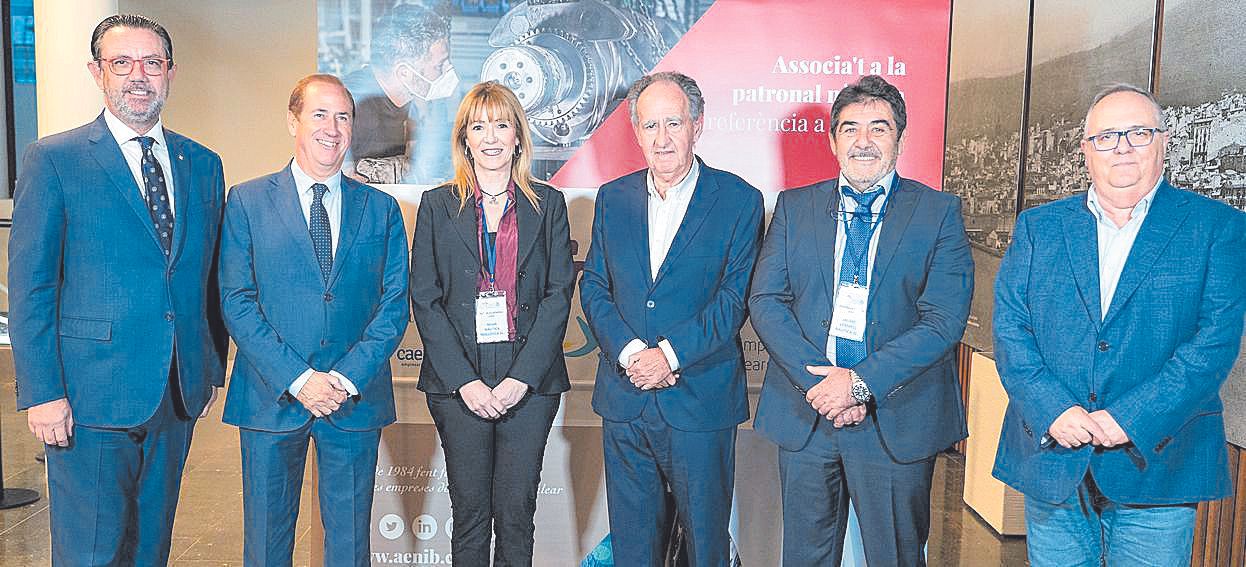 Alejandro Sáenz de San Pedro, J. Manuel Lafuente, Tina Campins, Javier Sanz, J.Vaquer y Antoni Mercant.