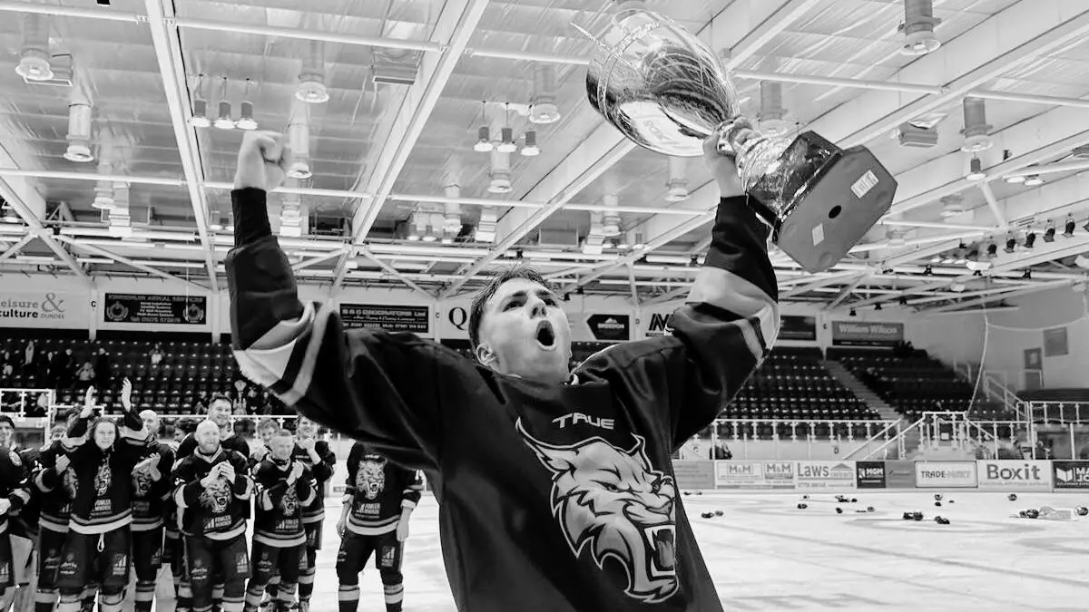 Muere una joven promesa del hockey tras precipitarse de un balcón en Ibiza