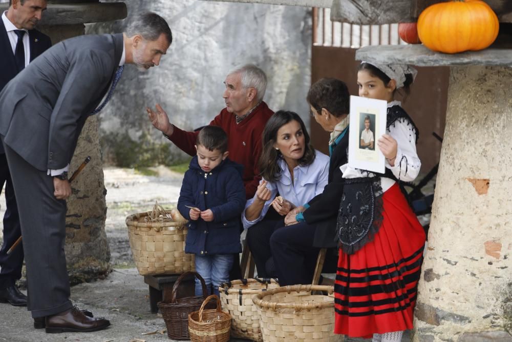 Premios Princesa de Asturias 2018: Los Reyes visitan Moal, "Pueblo Ejemplar" 2018