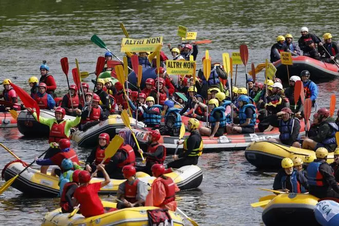 Clamor desde el río Ulla contra Altri y la mina de Touro