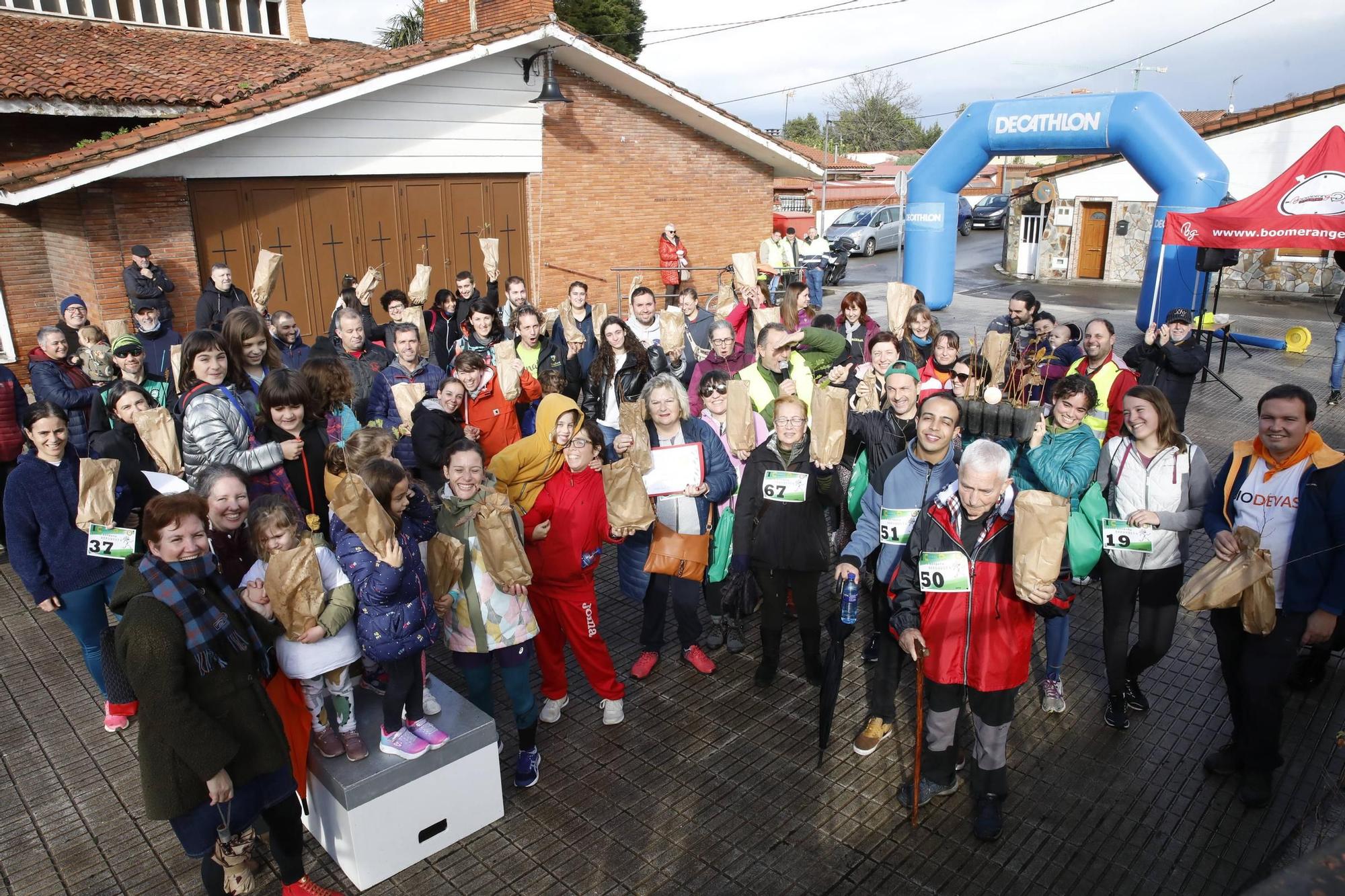 Los vecinos de Santa Bárbara, de fiestas (en imágenes)