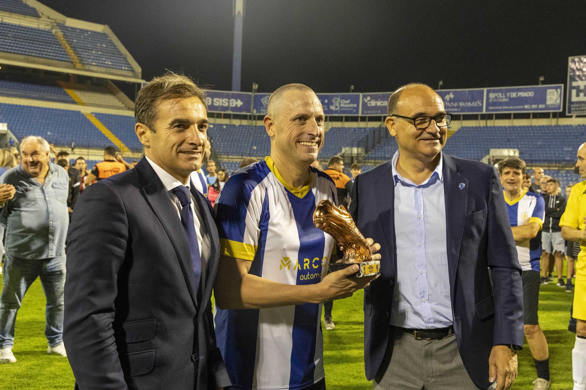 Leyendas del Hércules frente a leyendas de la Selección Española: Las imágenes del partido del Centenario