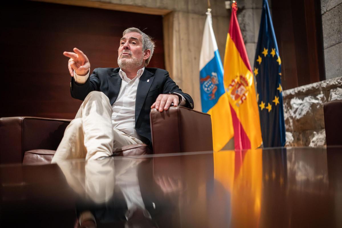 El presidente Fernando Clavijo en otro momento de la entrevista.