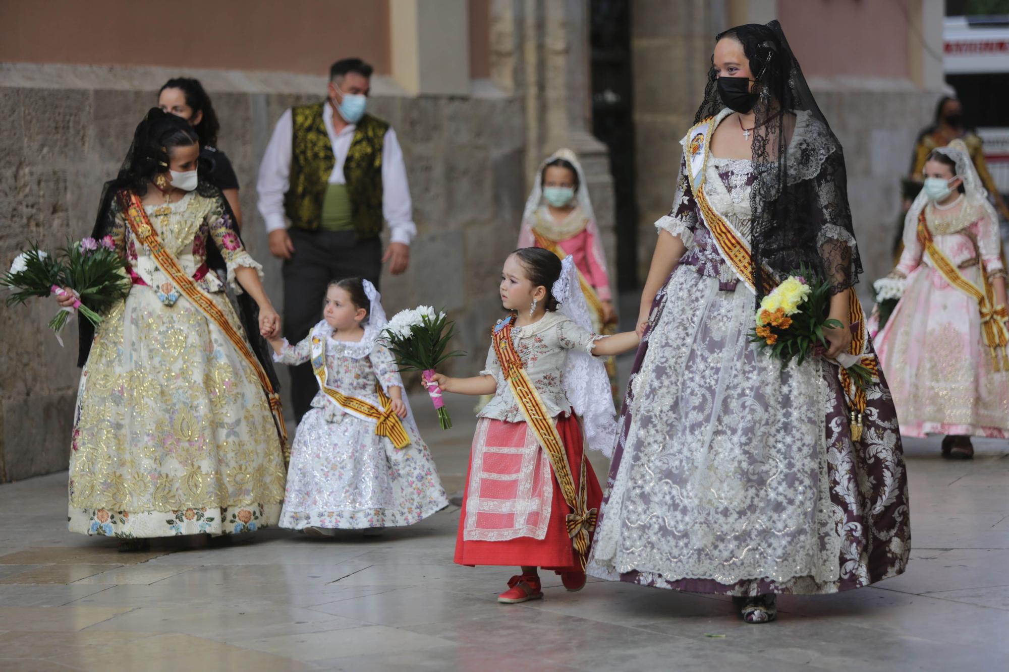 Búscate en el segundo día de Ofrenda por la calle de la Mar (entre las 19.00 y las 20.00 horas)