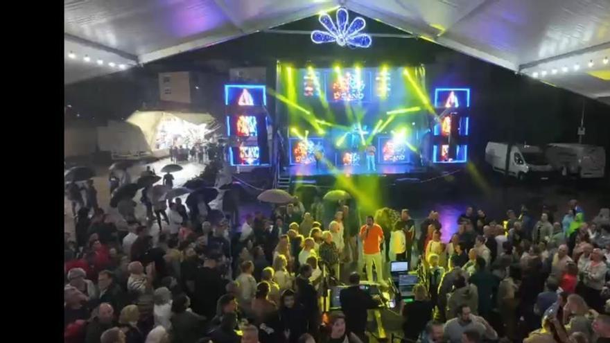 El grupo salense que salva la verbena del día grande de las fiestas de Ribadeo tras la espantada de Mägo de Oz