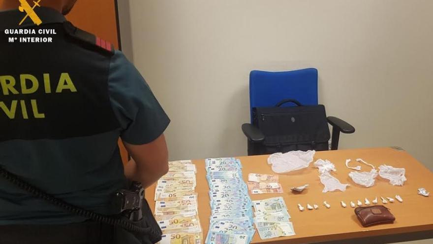 Detenido el dueño de un local de ocio en Villanueva del Duque por tráfico de drogas