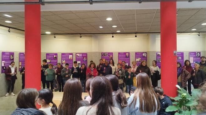 La juventud de Infiesto alza la voz contra la violencia machista