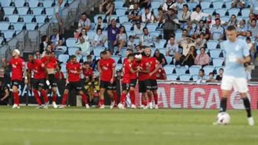 El Celta cambiará el césped de Balaídos por segunda vez en tres meses