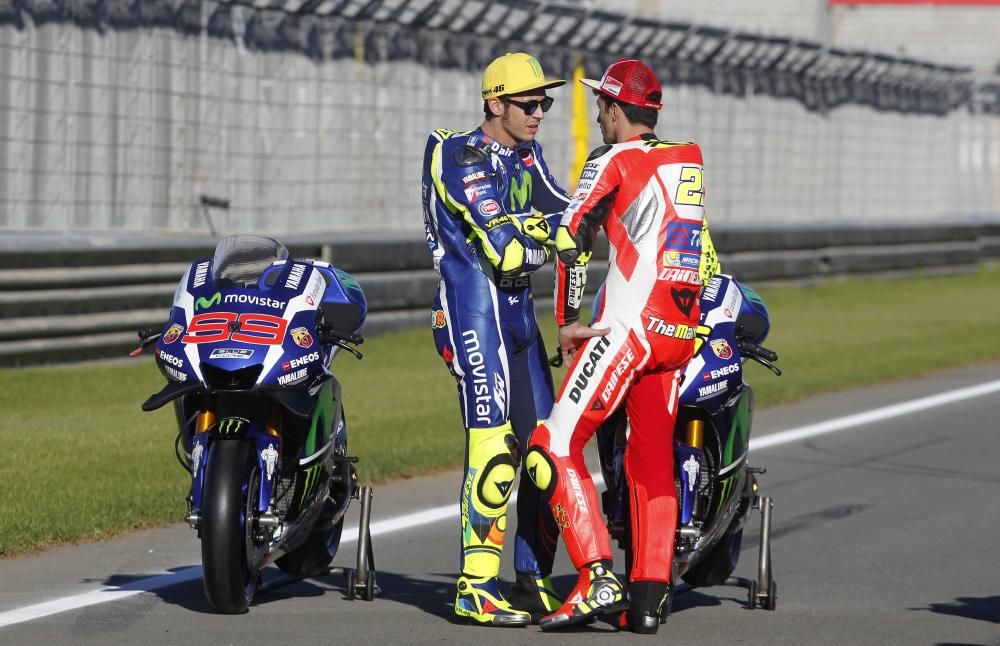 Así se hizo la foto de los nueve gandadores de la temporada en #MotoGP