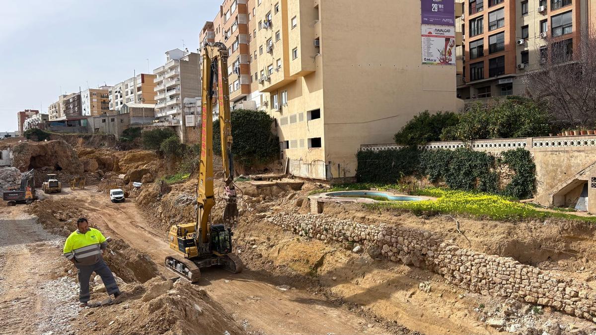 Derriban las viviendas que serán derribadas en Chiva