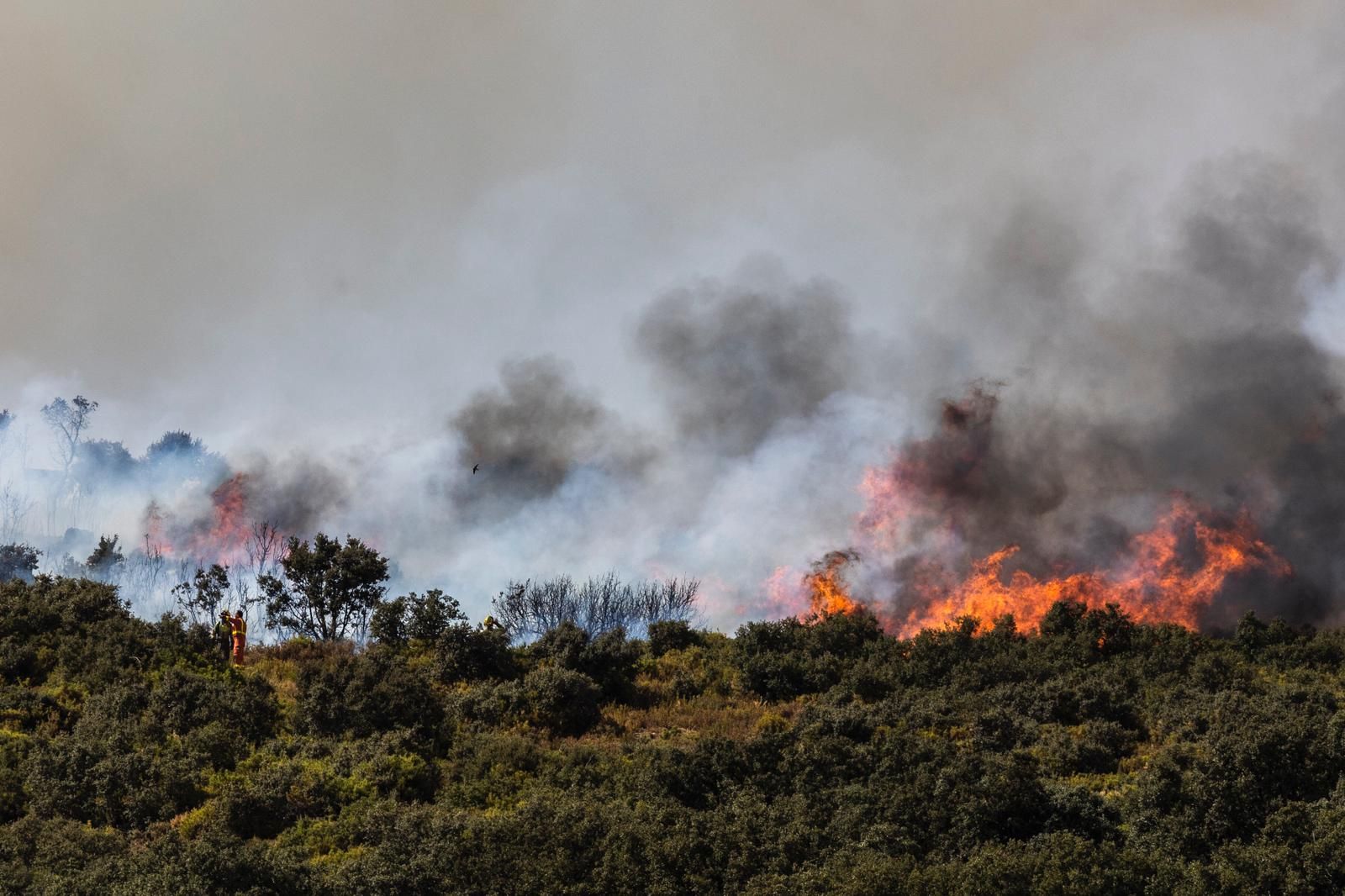 El incendio de Bejís, en imágenes