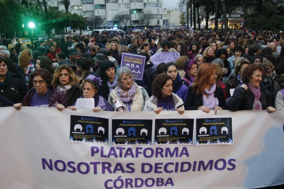 Multitudinaria manifestación del 8-M en Córdoba