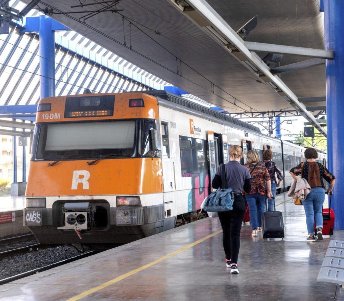 FGC gestionarà les estacions i línies de Rodalies de Lleida