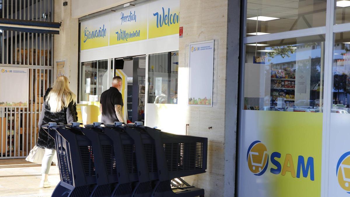 Angek-ndigte-Schlie-ung-vom-deutschen-Supermarkt-auf-Mallorca-Frau-Voigt-berlegen-Sie-es-sich-bitte-noch-einmal-