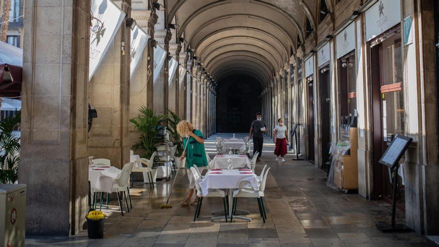 Una terraza vacía en Barcelona.