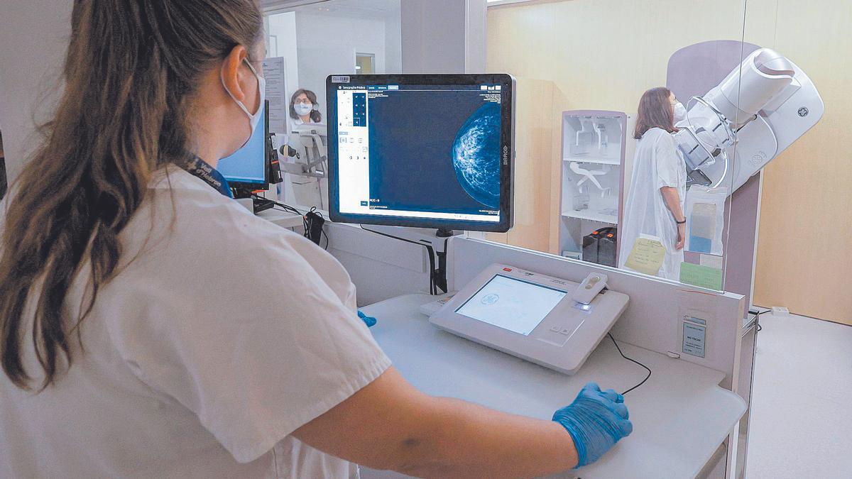 Imagen de una unidad de diagnóstico rápido de cáncer de mama en un  hospital