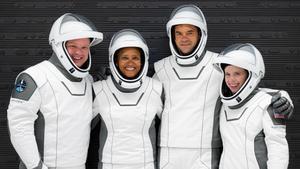 Tot a punt per a l’enlairament de la primera missió espacial completament civil