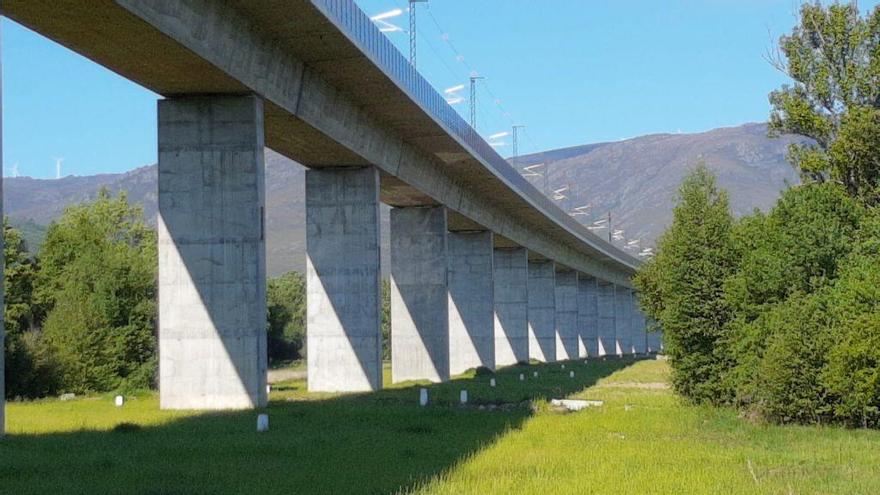Viaducto de Pedralba en la mañana de hoy