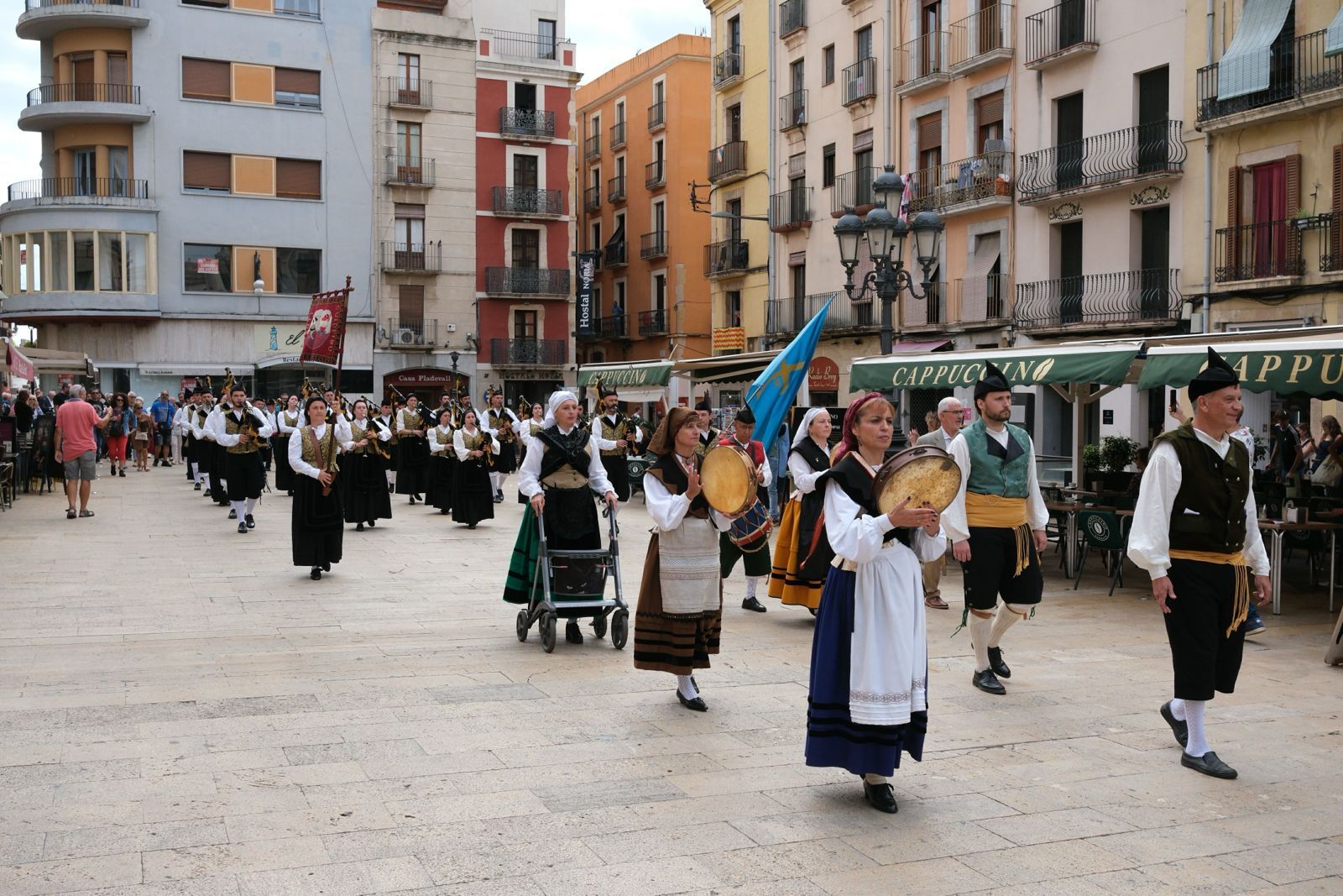 EN IMÁGENES: El Centro Asturiano de Tarragona celebra sus 50 años