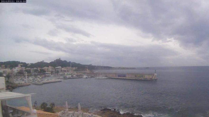 Wolken und Sonne am Mittwochvormittag (11.5.) in Cala Ratjada.