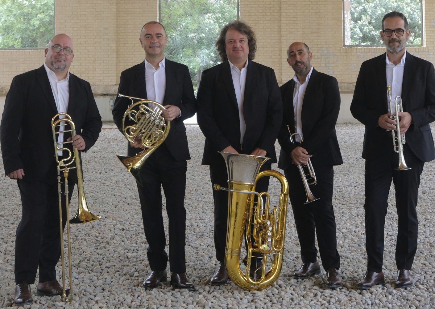 El quinteto Spanish Brass de izquierda a derecha: Indalecio Bonet (Trombón), Manolo Pérez (Trompa), Sergio Finca (Tuba), Juanjo Serna (Trompeta) y Carlos Benetó (Trompeta).