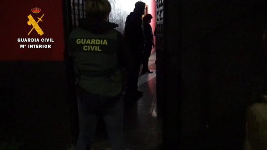 La Guardia Civil realiza inspecciones en clubs de alterne de Zaragoza para verificar que cumplen las restricciones