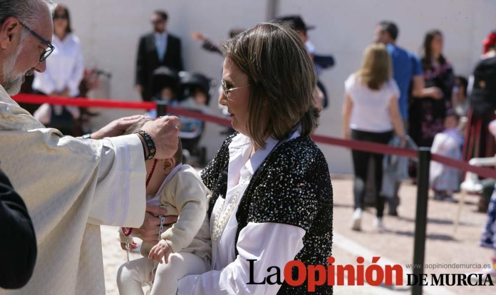 Ofrenda de flores en Caravaca: imposición de cruce