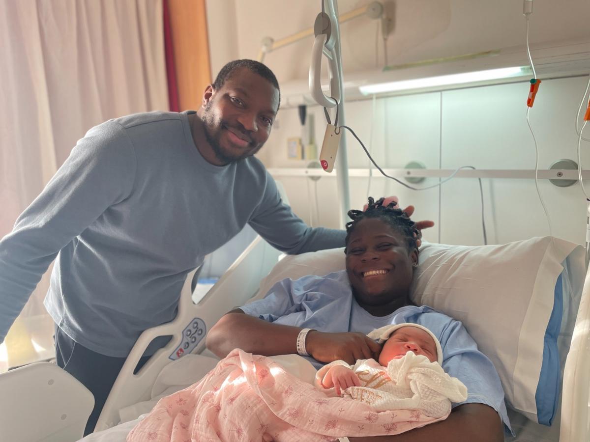 Clodia Isabell i Michel, pares de l'Alda Joana, a l'Hospital Santa Caterina de Girona