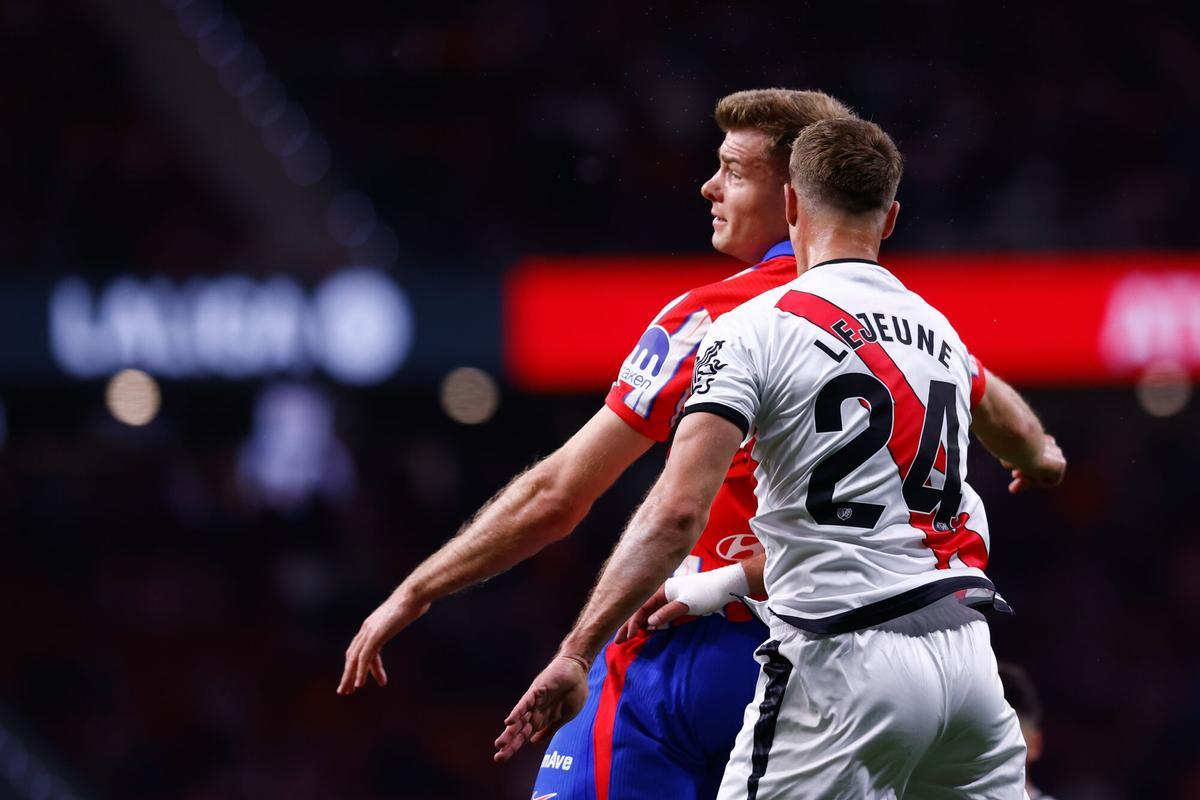 Alexander Sorloth of Atletico de Madrid and Florian Lejeune of Rayo Vallecano in action during the Spanish League, LaLiga EA Sports, football match played between Atletico de Madrid and Rayo Vallecano at Riyadh Air Metropolitano stadium on April 24, 2025, in Madrid, Spain. AFP7 24/04/2025 ONLY FOR USE IN SPAIN. Dennis Agyeman / AFP7 / Europa Press;2025;SPAIN;SPORT;ZSPORT;SOCCER;ZSOCCER;Atletico de Madrid v Rayo Vallecano - LaLiga EA Sports;