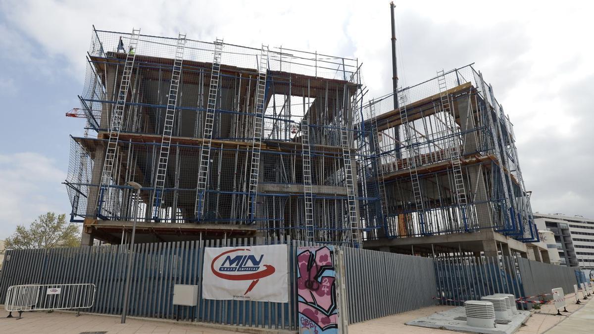 Las obras en el aulario de Secundaria del colegio Sur de Zaragoza, hace unas semanas.
