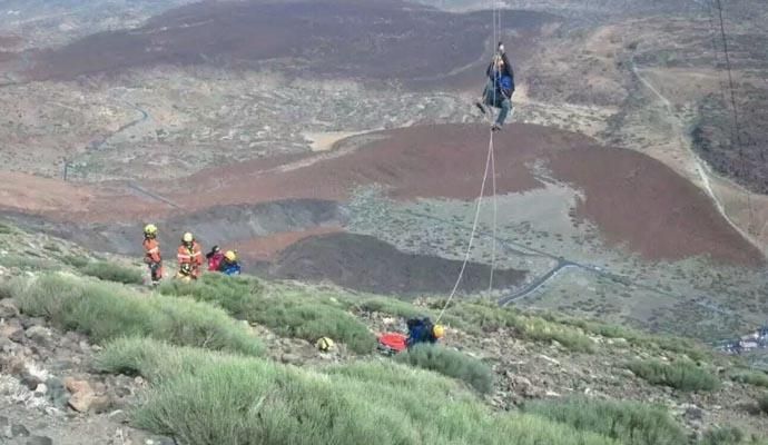 Dos cabinas del Teleférico del Teide se quedan bloqueadas