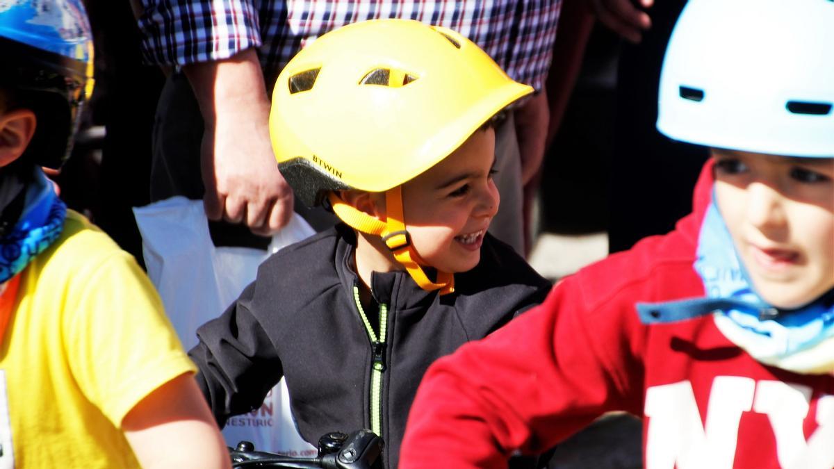 V Marcha Sobre Ruedas Contra el Cáncer Infantil de Monesterio V Marcha Sobre Ruedas Contra el Cáncer Infantil de Monesterio