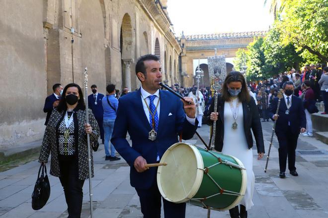 El Simpecado de la Hermandad del Rocío de Córdoba celebra su 25 aniversario