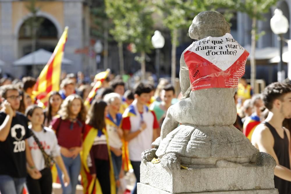 Manifestació d''estudiants de secundària a Girona