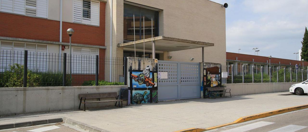 El CEIP El Castell de Almoines es uno de los dos últimos que ha aprobado el cambio de jornada. | XIMO FERRI