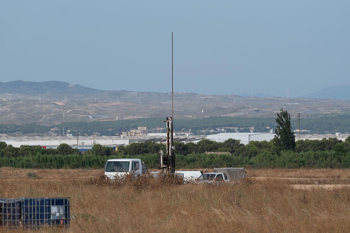 Primeros movimientos en el terreno de Microsoft en Villamayor de Gállego.