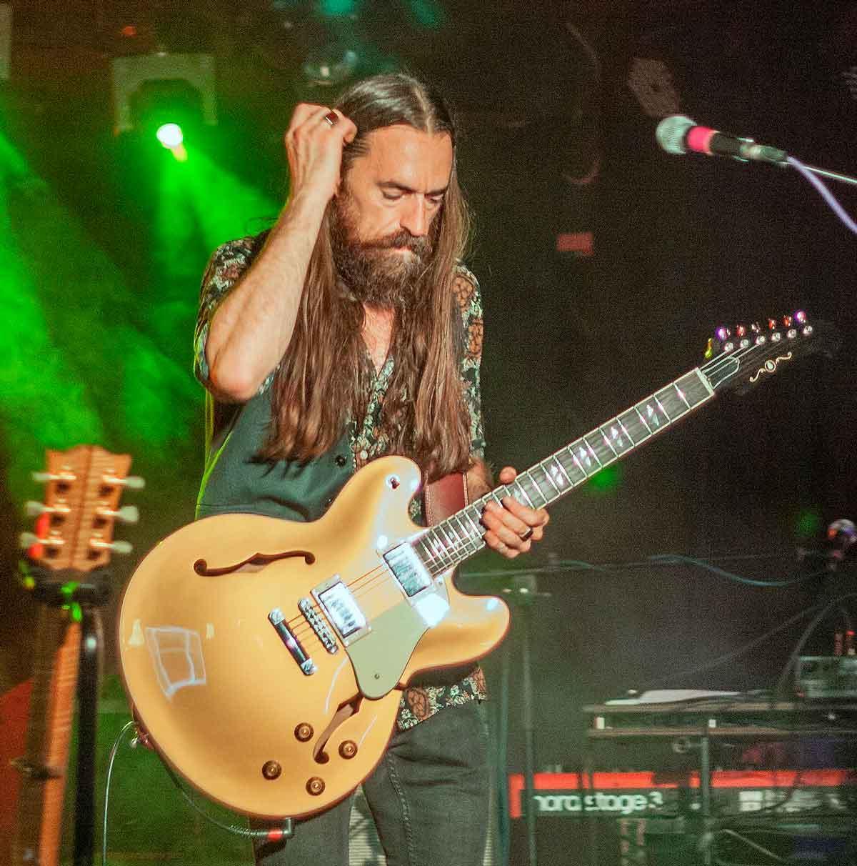 Junior Mackenzie serà l'encarregat d'obrir la tercera edició del cicle 'Acústics al Llavador d'Eslida' el 22 de febrer.