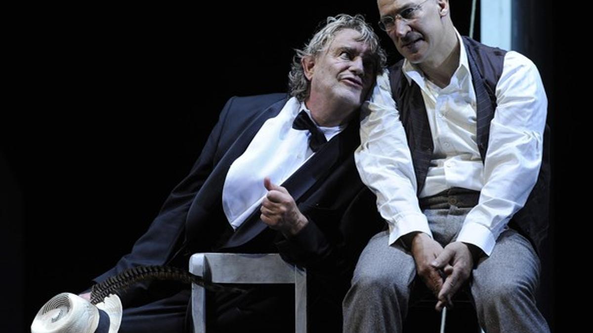 Los actores Gert Voss y Moretti en el 2009 durante un ensayo de la obra de teatro Fausto de Goethe en Vienna