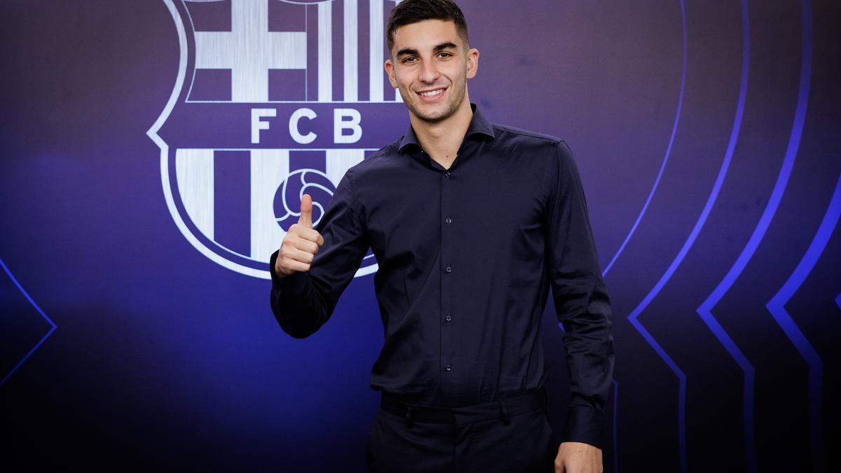 Ferran Torres en la presentación como nuevo jugador del Barça