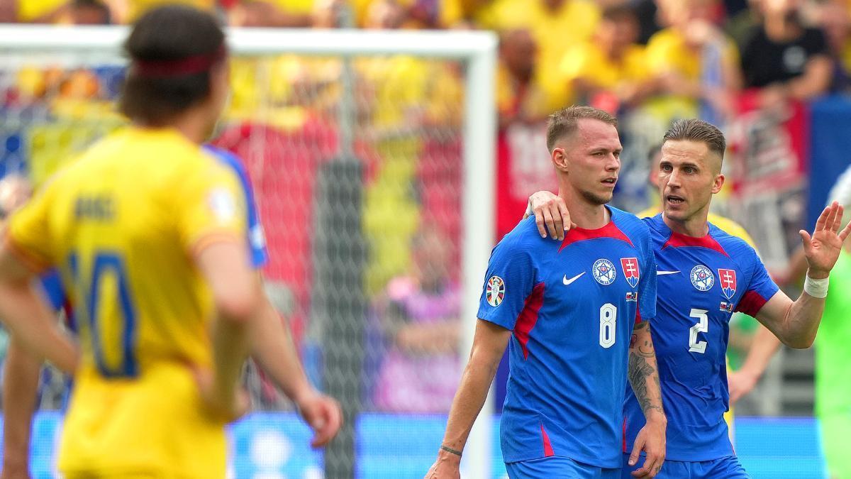 Eslovaquia igualó con Rumanía (1-1).